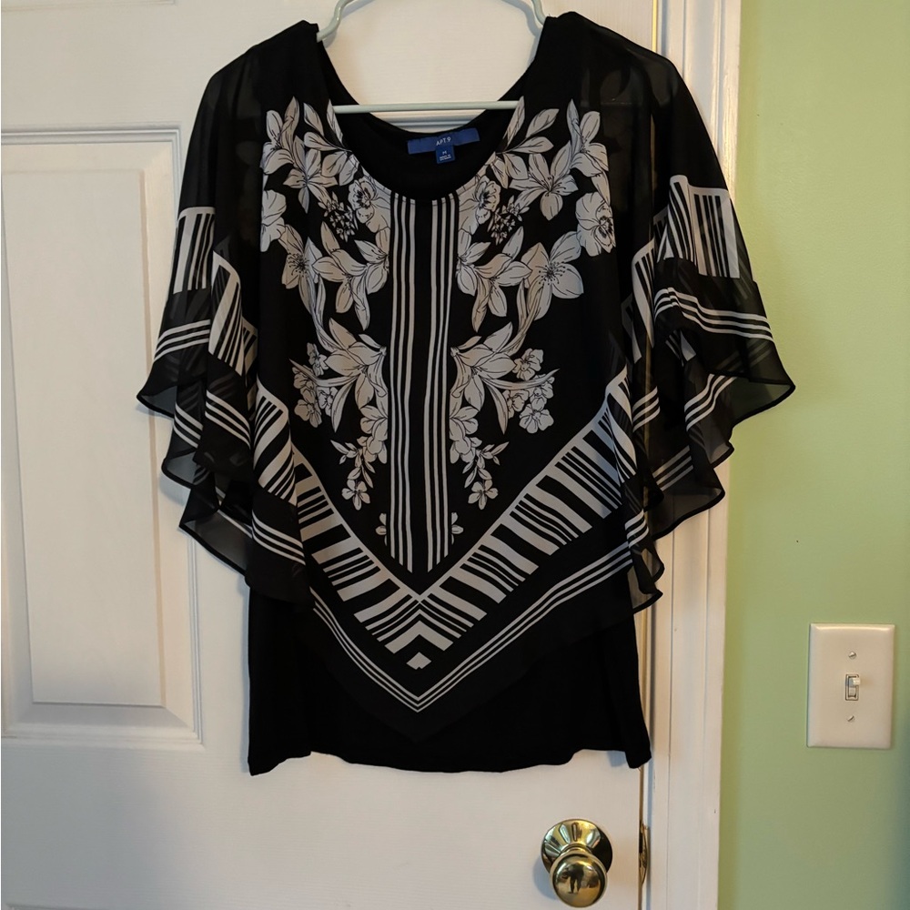 Apt. 9 Black and White Floral Blouse